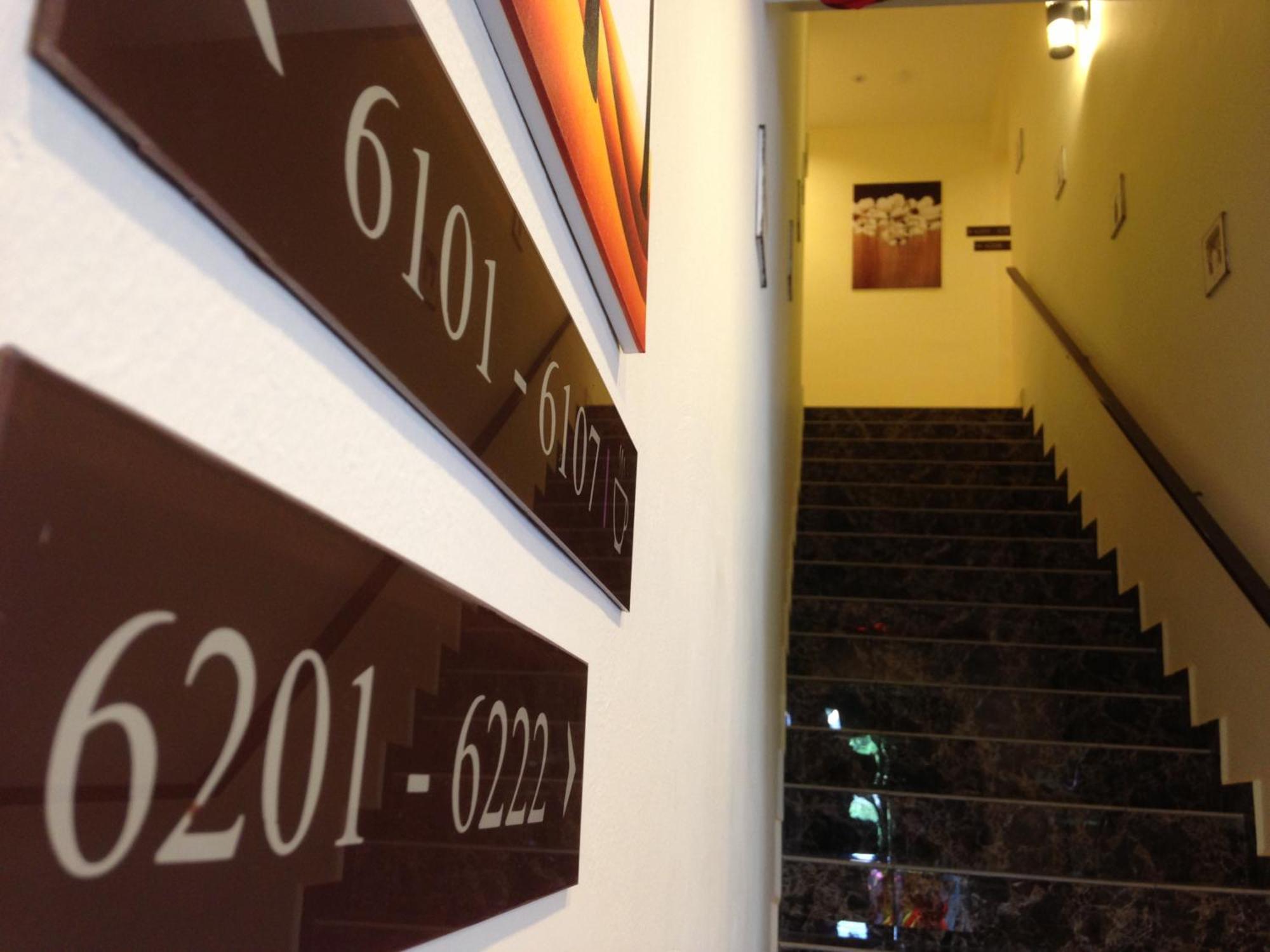 Hotel Checkedinn Ipoh Extérieur photo