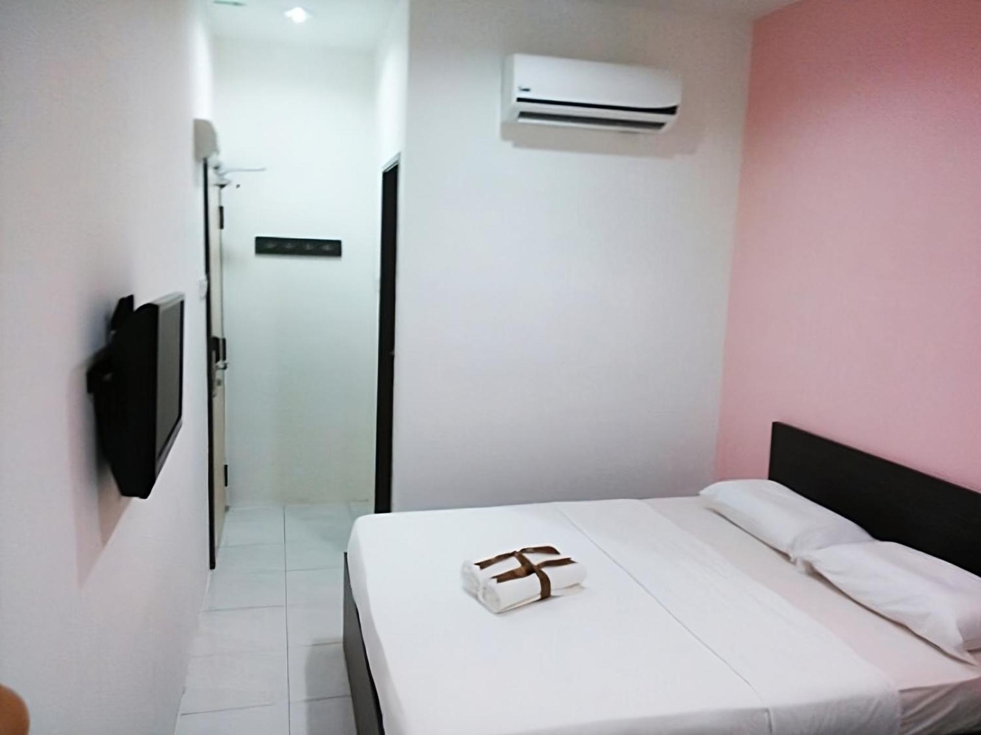 Hotel Checkedinn Ipoh Extérieur photo